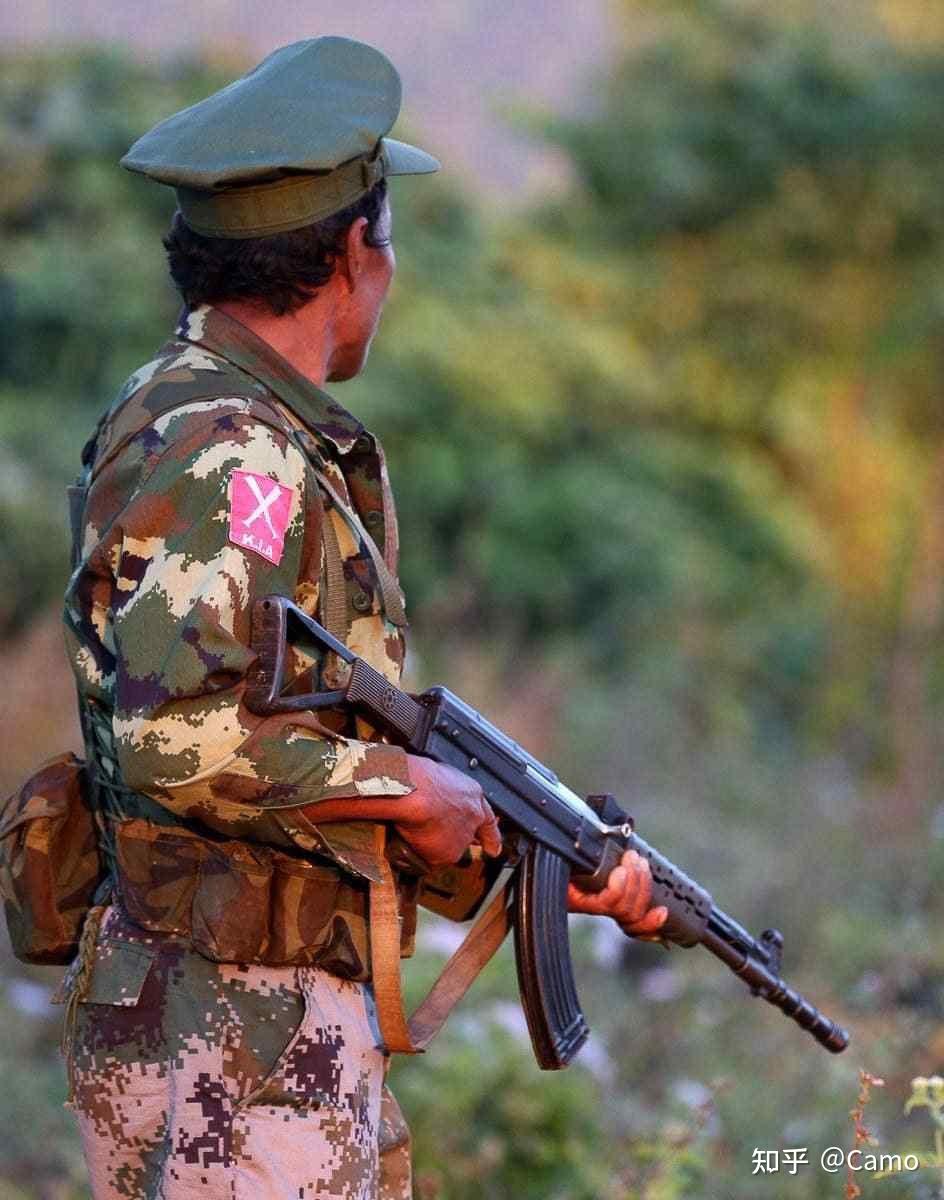 武警的制服，荣耀与责任，武警制服，荣耀与责任的象征