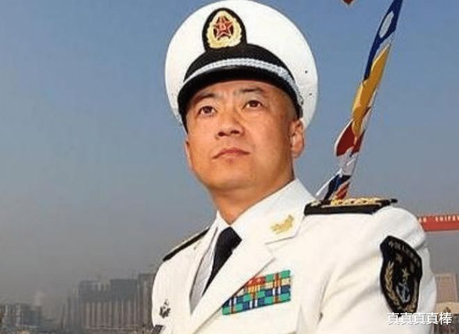 辽宁舰高英明师长简介，辽宁舰高英明师长，生平简介与成就概述
