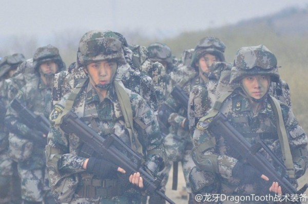 中国女特种兵极限训练图片，坚韧与力量的见证，中国女特种兵极限训练图片，坚韧与力量的完美展现