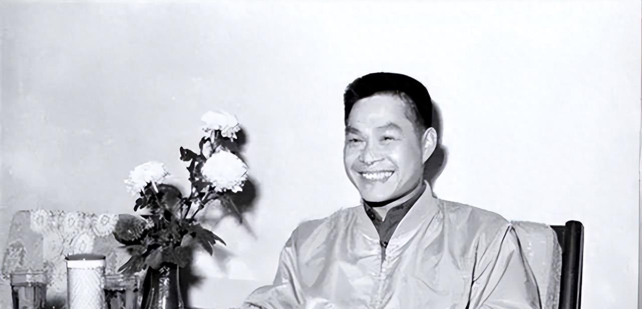 赞美中国海军，强大的海上力量，展现大国风采，中国海军，强大的海上力量，展现大国风采与荣耀