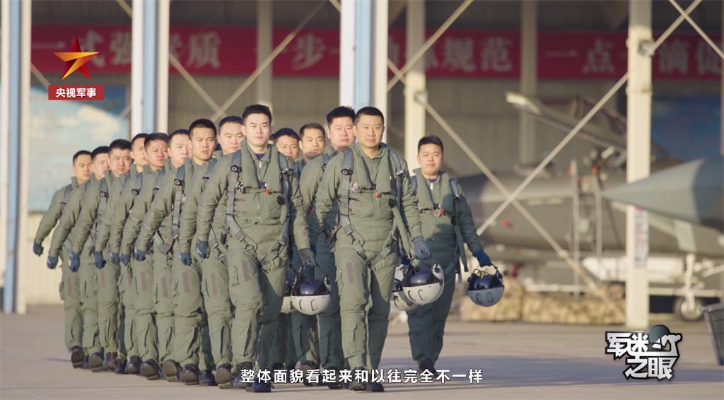 歼20全景头盔，探索未来战争中的智能视觉新纪元，歼20全景头盔，开启智能视觉新纪元，探索未来战争的无限可能