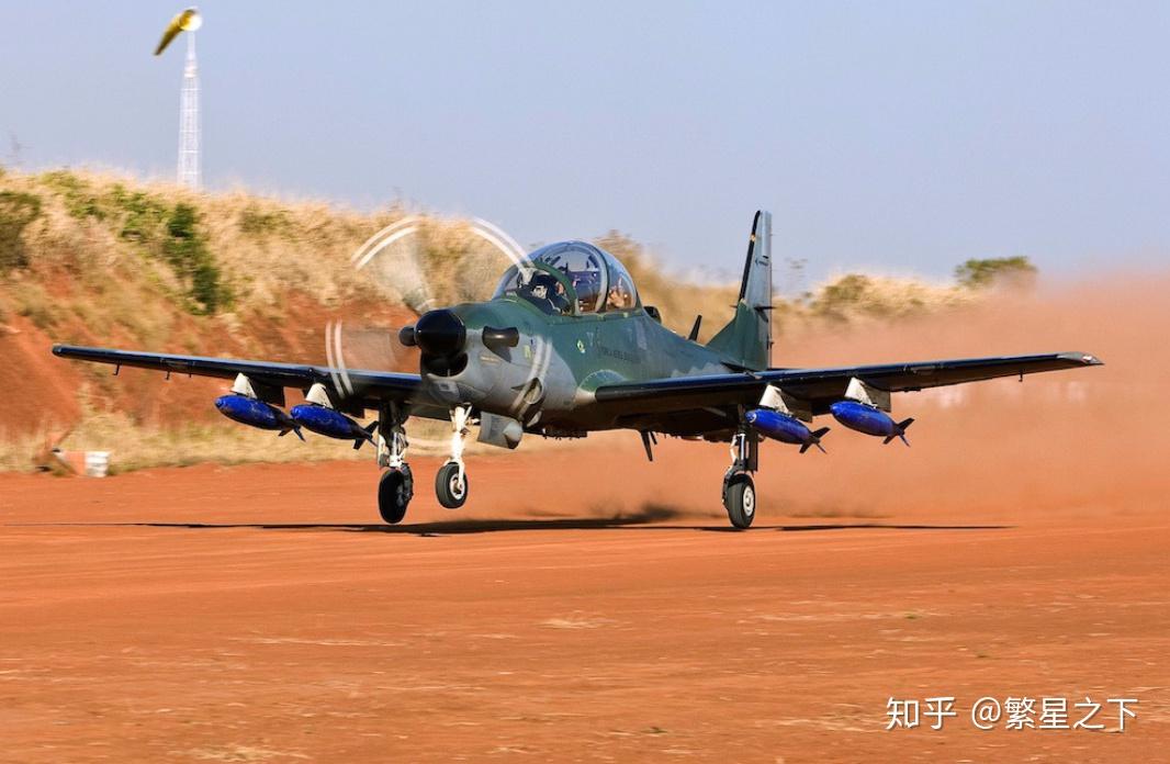 我国有疣猪飞机一样的飞机吗？——探索中国航空工业的成就与未来，中国航空工业的成就与未来探索，是否有类似疣猪飞机的国产战机？