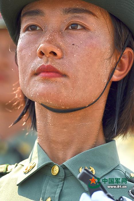 大阅兵口号，展示力量，彰显荣耀，大阅兵，展示力量，彰显荣耀时刻