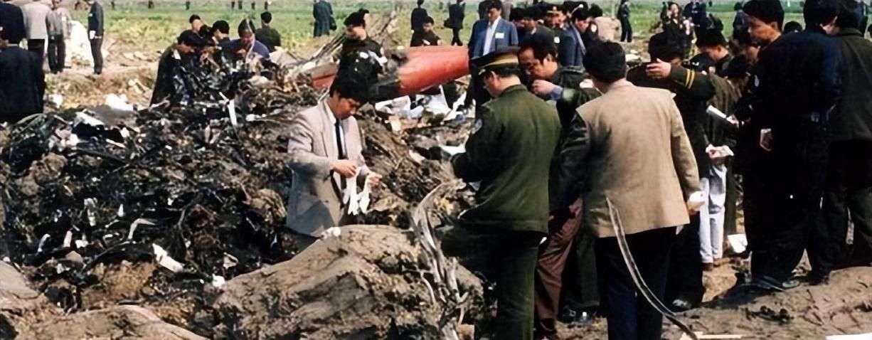 预警机坠毁对我国的影响，挑战与机遇并存，预警机坠毁，影响与挑战中的机遇并存