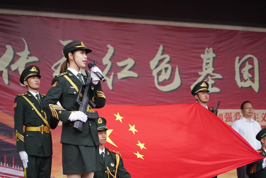 三军女仪仗队图片，展现女性力量与荣耀的壮丽画卷，三军女仪仗队壮丽图片展示，女性力量与荣耀的辉煌瞬间