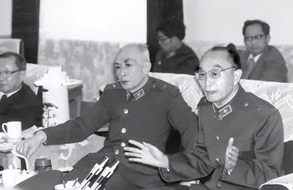 陆军副参谋长的角色与职责，军事战略、指挥与管理的核心力量，陆军副参谋长在军事战略、指挥与管理中的核心角色与职责解读