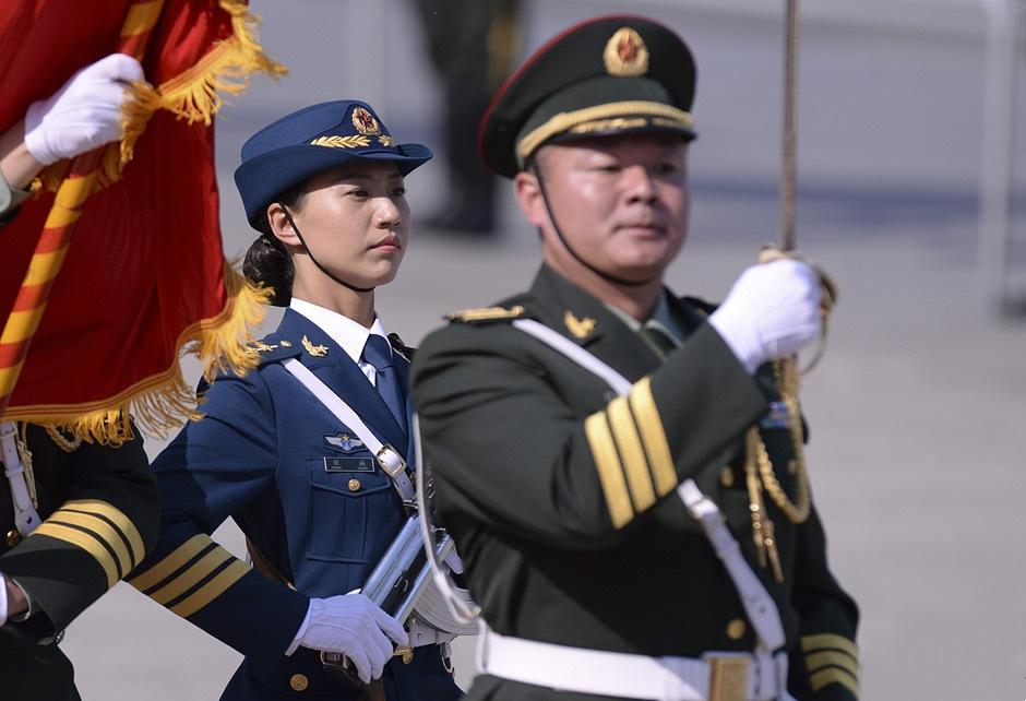 中国人民解放军仪仗队女兵，驻地风采与荣耀使命，中国人民解放军仪仗队女兵，驻地风采，荣耀使命的见证