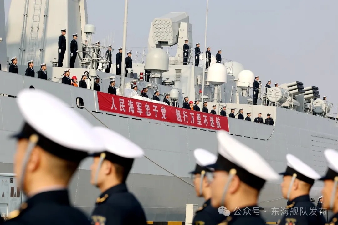中国海军舰队编队首次赴亚丁湾，展示国家实力与护航使命，中国海军编队首赴亚丁湾，展示国家实力与护航使命之旅