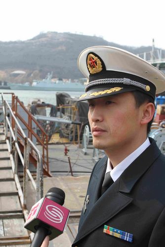 宜昌舰舰长，领航新时代的海军英雄，宜昌舰舰长领航新时代的海军英雄之路