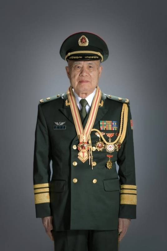 八一勋章的获得者待遇，荣誉与责任的双重礼赞，八一勋章获得者荣誉与责任的双重礼赞