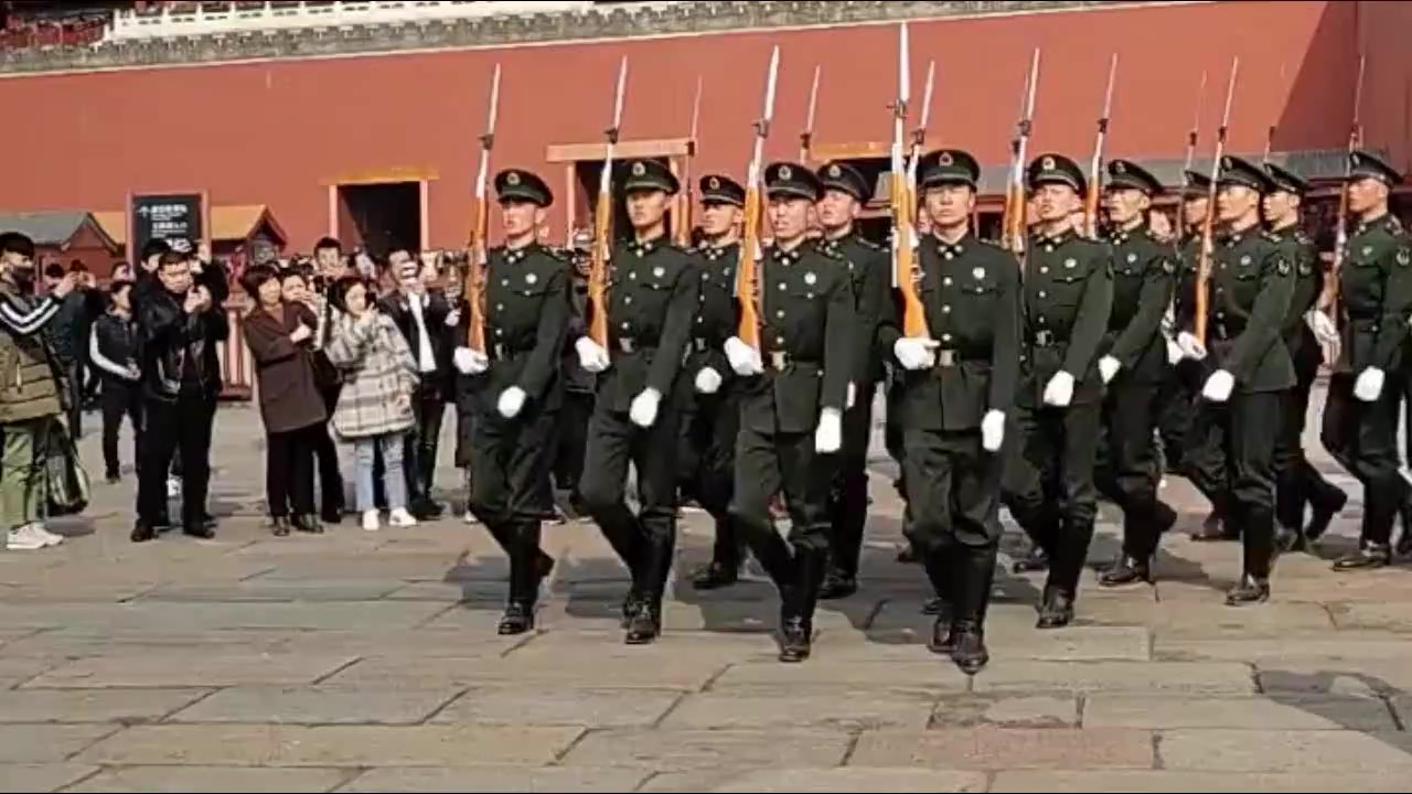 祖国不会忘记——三军仪仗队的荣耀与使命（完整版），三军仪仗队的荣耀使命，祖国的铭记与致敬（完整版）