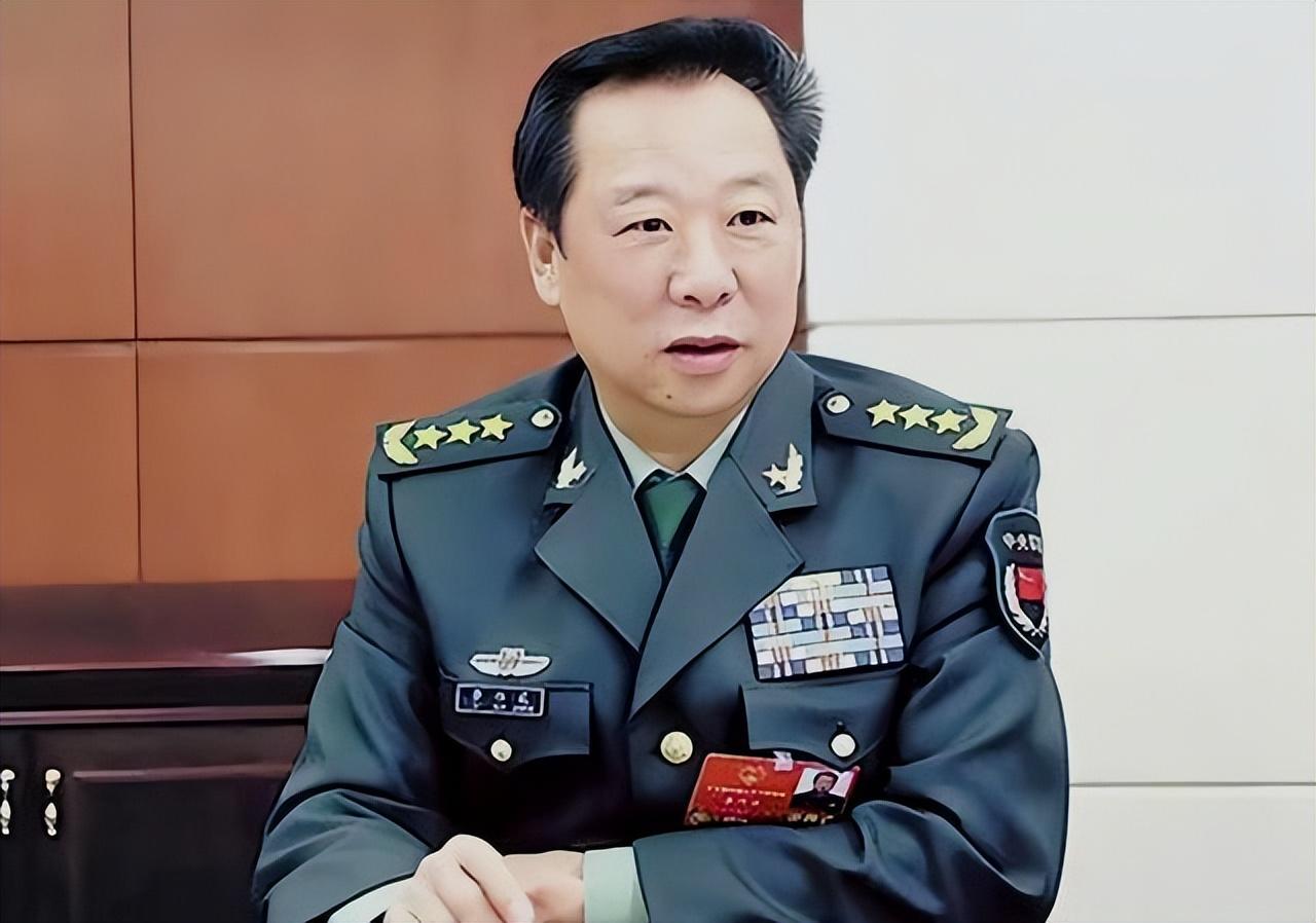 国防部长级别高，职责、地位与角色分析，国防部长职责、地位与角色深度解析，级别高的决策核心分析