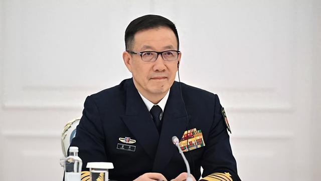 历届国防部长名单及其历史贡献，历届国防部长名单及其历史贡献概览