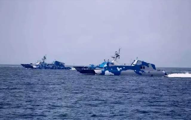 揭秘中国海军的骄傲，022型导弹快艇的排水量解析，中国海军骄傲，揭秘022型导弹快艇排水量解析