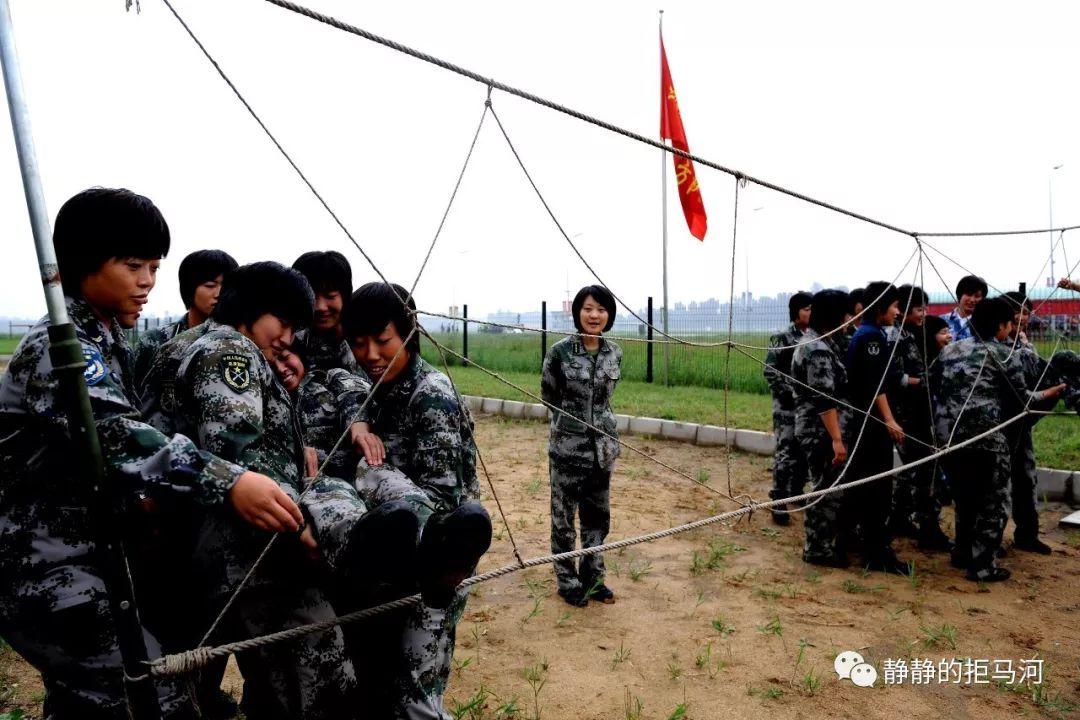 中国女兵图片2009，展现女性力量与荣耀，中国女兵图片2009，展现女性力量与荣耀风采