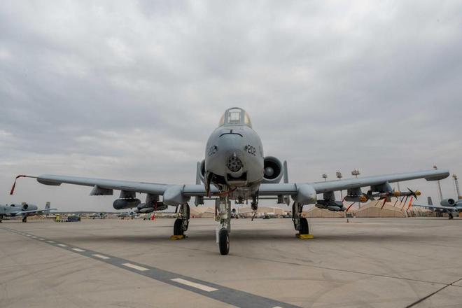 A-10攻击机进入乌克兰，空中力量的新动向，A-10攻击机进驻乌克兰，空中力量新动向揭秘