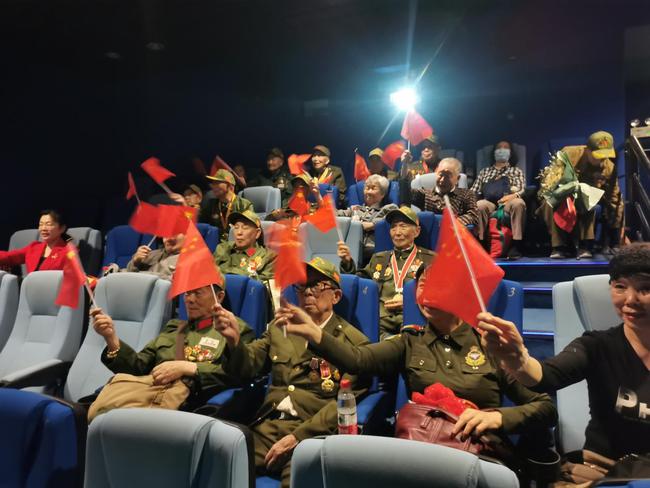儿童合唱团演绎中国人民志愿军军歌，传承英雄精神，唱响时代旋律，儿童合唱团唱响志愿军军歌，传承英雄精神，时代旋律响彻云霄