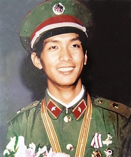 杰出人物丁晓兵简介，杰出人物丁晓兵生平简介