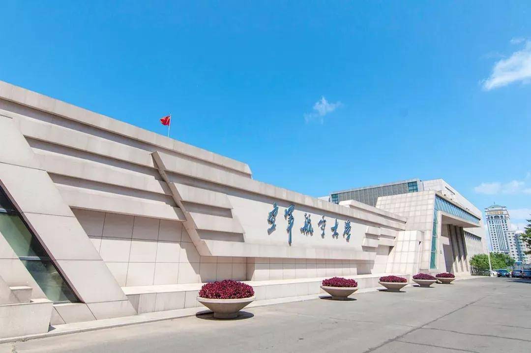 中国人民解放军空军第一航空学院，培养航空精英的摇篮，中国人民解放军空军第一航空学院，航空精英的摇篮之地