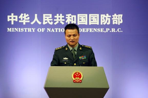 国防部的坚实后盾，历届发言人杨宇军的历程与贡献，国防坚实后盾，发言人杨宇军的历程与贡献