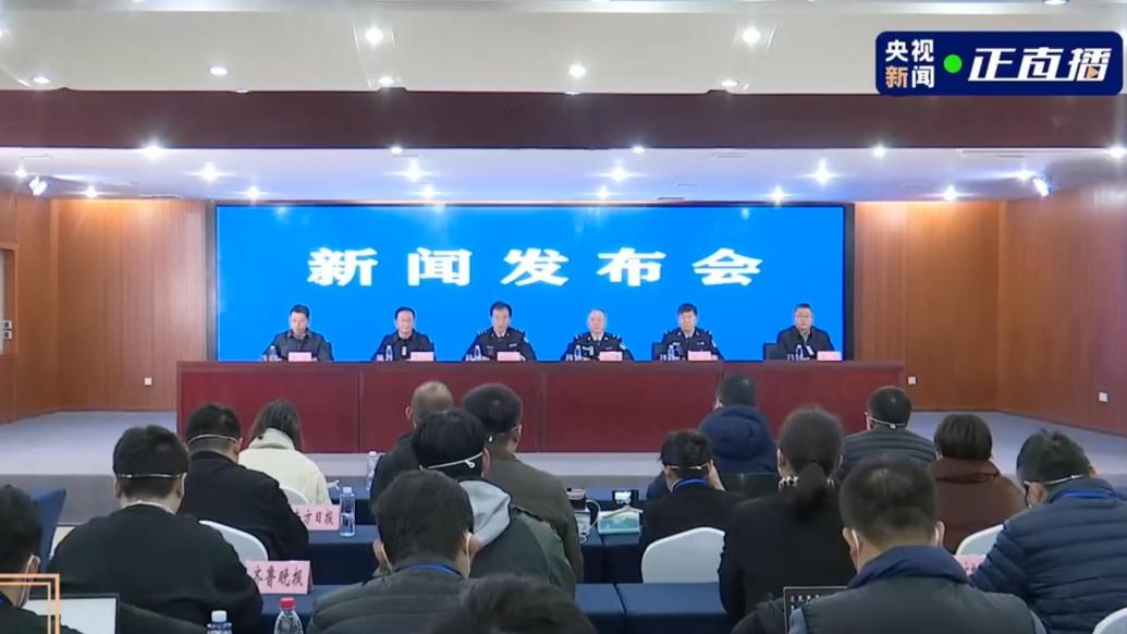 中央新闻发布会关于胡鑫宇事件的深入解析，胡鑫宇事件深度解析，中央新闻发布会揭秘真相