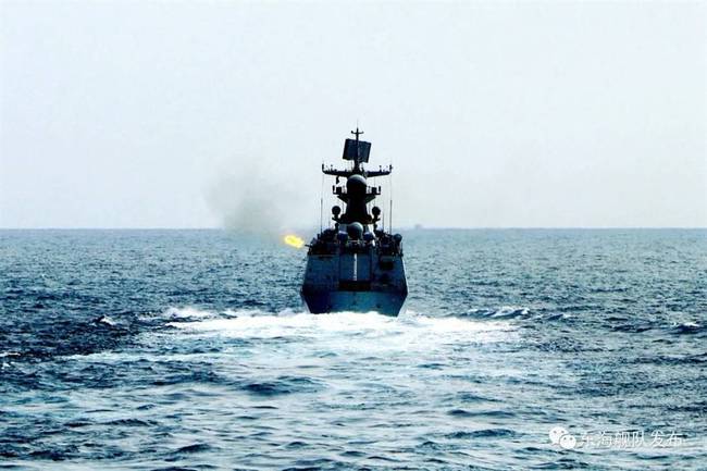 东海军演