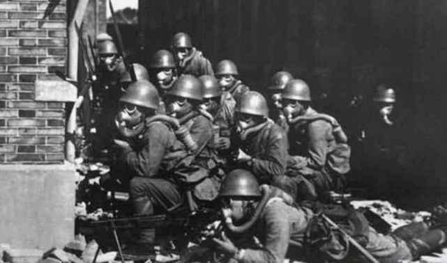 世界十大化学武器排名及其历史影响，世界十大化学武器排名及其历史影响概览