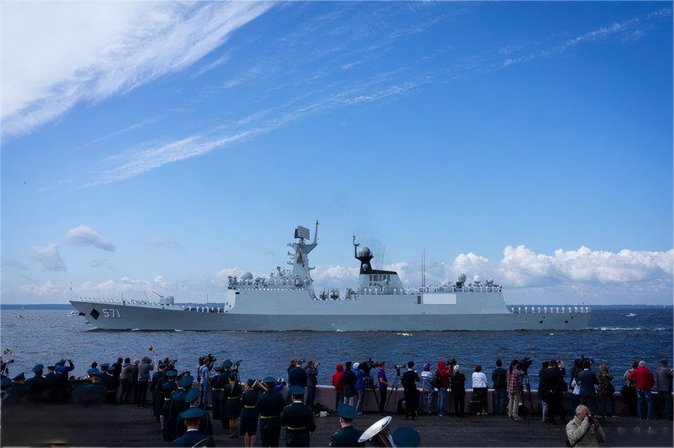 海军护卫舰运城号的荣耀与担当，海军护卫舰运城号，荣耀与担当的航海之旅