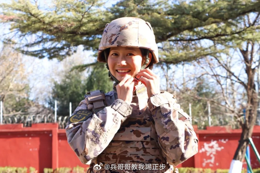 中国女兵照片