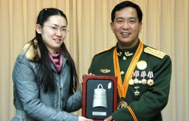 丁晓兵将军与儿子丁陶，两代军人的荣耀与传承，两代军人的荣耀传承，丁晓兵将军与儿子丁陶的故事