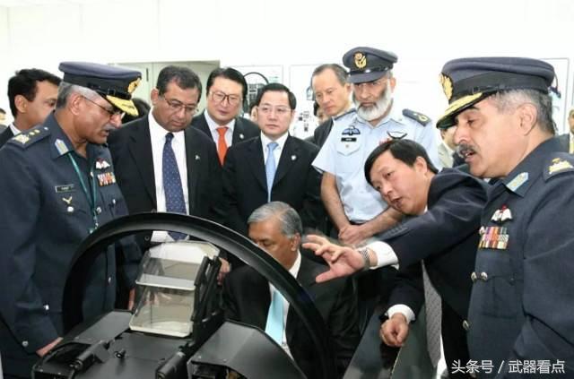 枭龙01号原型机，揭示中国航空工业的辉煌成就，枭龙01号原型机，中国航空工业的辉煌里程碑
