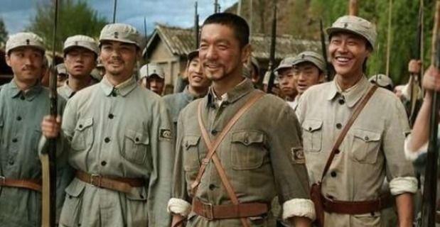 共和国勋章与一等功，究竟哪个更为厉害？，共和国勋章与一等功对比，哪个荣誉更高？