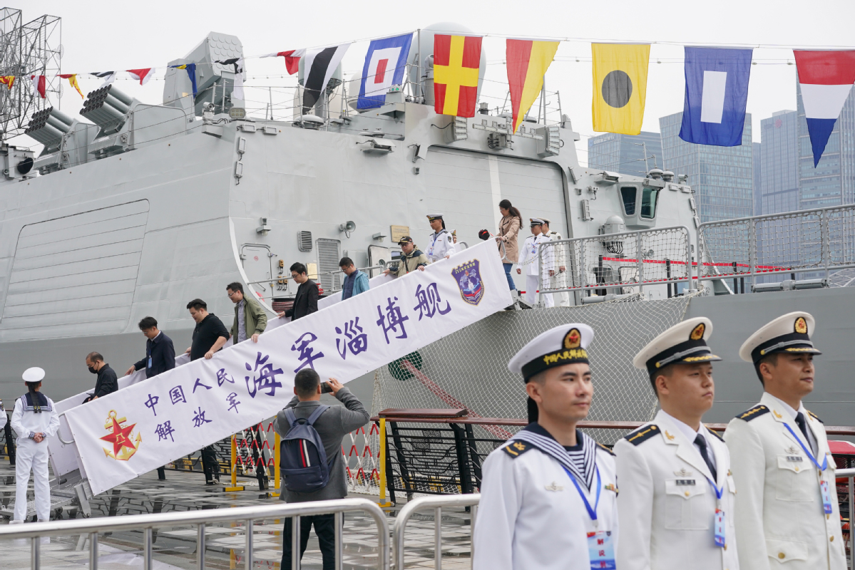 纪念人民海军成立几周年，辉煌历程与未来展望，纪念人民海军成立几周年，辉煌历程回顾与未来展望