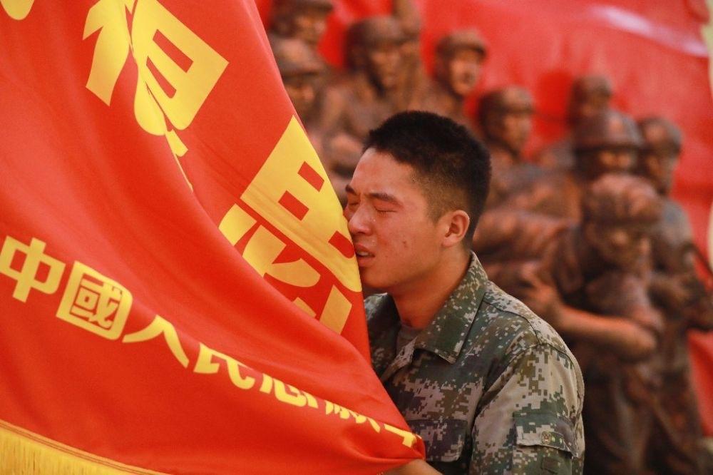 杨根思连队电视剧，铁血战士的荣耀与传承，杨根思连队铁血战士，荣耀与传承的电视剧故事