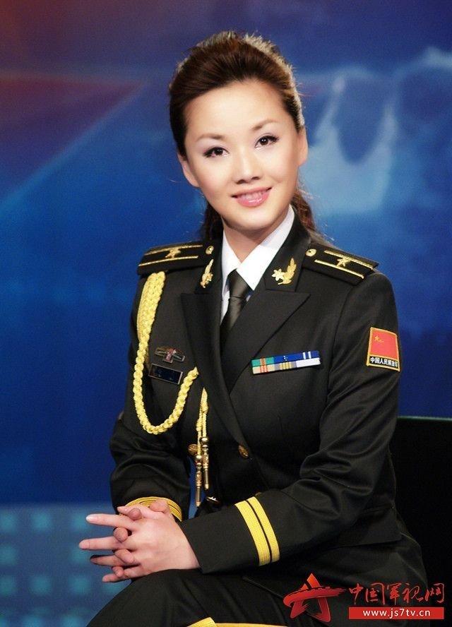 军事频道女主持纪，专业与魅力的完美结合，军事频道女主持纪，专业魅力完美结合之旅