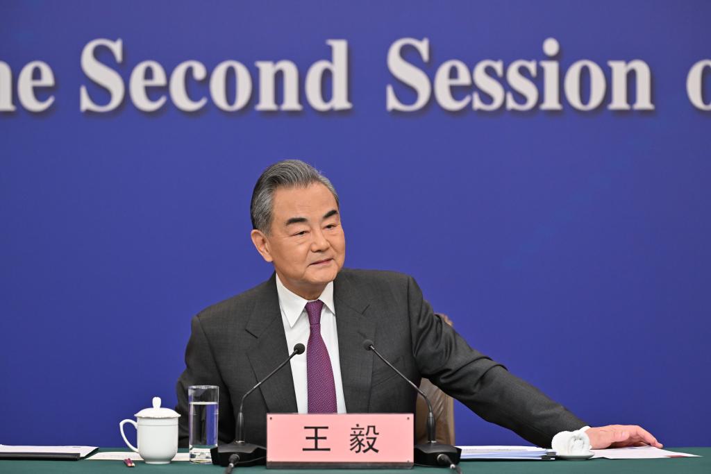 外交部部长王毅，中国外交事业的杰出领航者，王毅部长引领中国外交事业迈向新高度