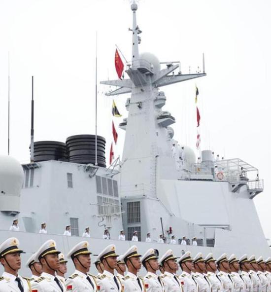 中国七一阅兵海军，荣耀与力量的展现，中国七一阅兵海军，荣耀与力量的双重展现