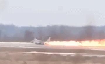 歼-20的机型定位与特点，中国空中力量的新一代杰出代表，歼-20机型定位与特点，中国新一代空中力量的杰出代表