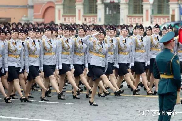 阅兵是为了展示什么，阅兵大典，展示国家力量与荣耀的瞬间