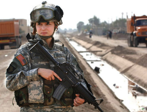 部队女兵服装，展现力量与荣耀的象征，部队女兵服装，力量与荣耀的彰显