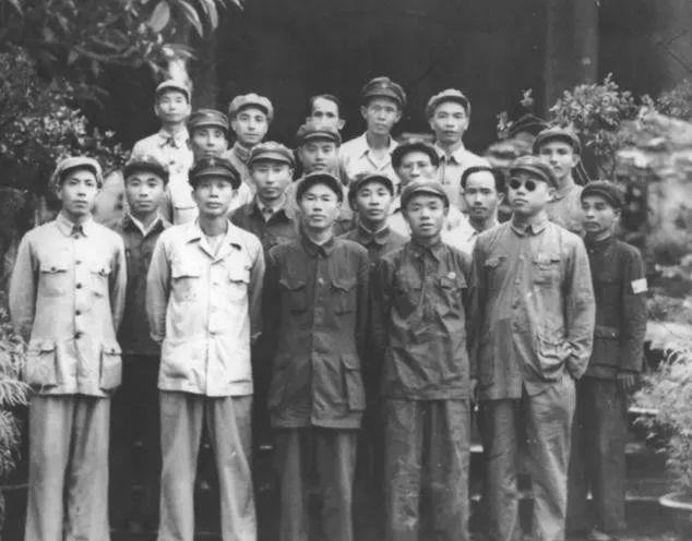 海南岛战役全纪录第二集，战火重燃与英勇抗战，海南岛战役全纪录第二集，战火重燃与英勇抗战的历程
