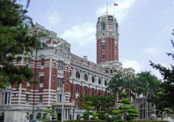 朱日和与台北总统府，两地历史文化的交汇与对比，朱日和与台北总统府，两地历史文化交汇与对比探究