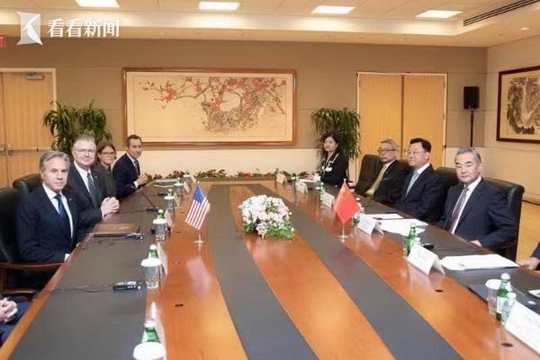 王毅奉劝美方停止武装台湾，中美关系的稳定与和平发展的重要性，王毅劝美方停止武装台湾，呼吁维护中美关系稳定与和平发展