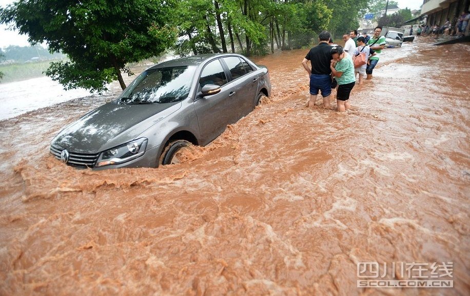 四川多地暴雨，挑战与应对，四川多地暴雨来袭，挑战与应对策略