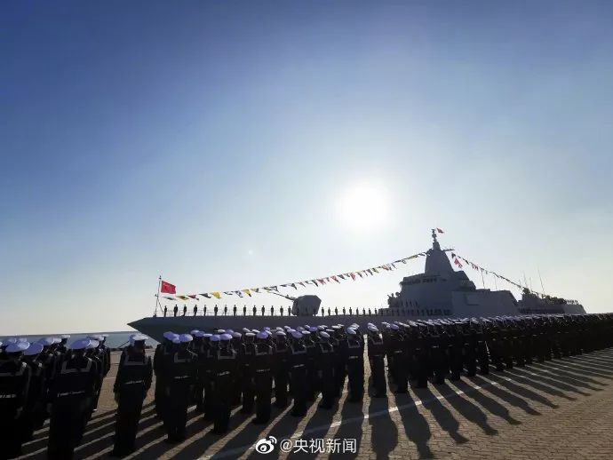 赣州舰入列，中国海军力量的崭新篇章，赣州舰入列，开启中国海军崭新篇章