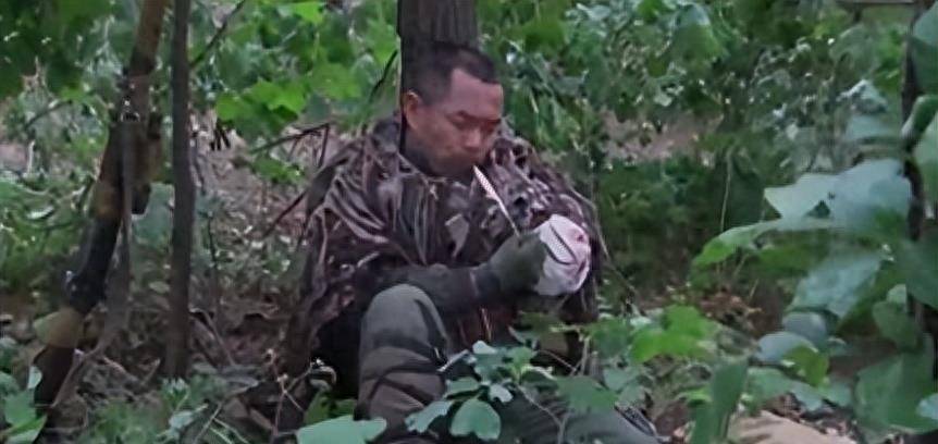 把手雷放到裤裆里会怎么样？，裤裆藏雷，危险行为揭秘