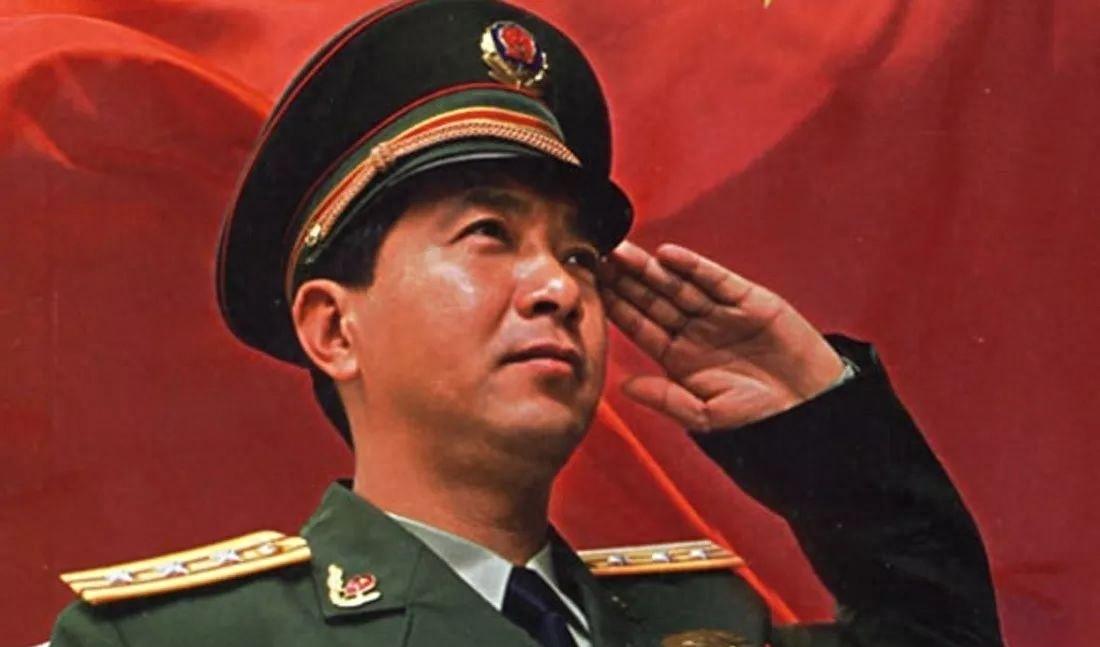 战斗英雄丁晓兵简介，战斗英雄丁晓兵，英勇事迹简介