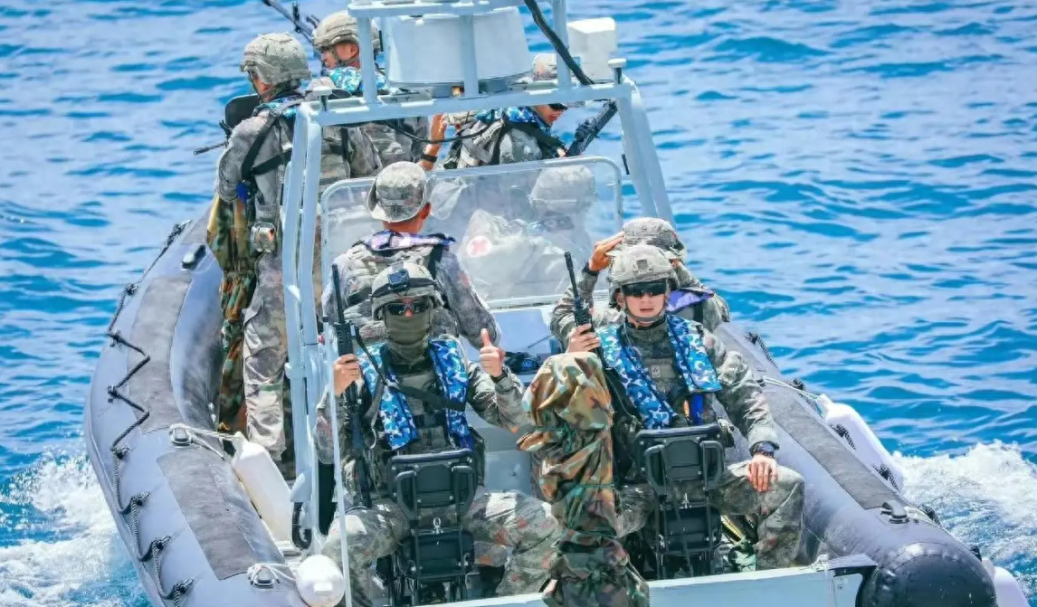 蛟龙突击队对决海豹突击队，一场巅峰之战的结果，蛟龙突击队与海豹突击队，巅峰之战的对决结果