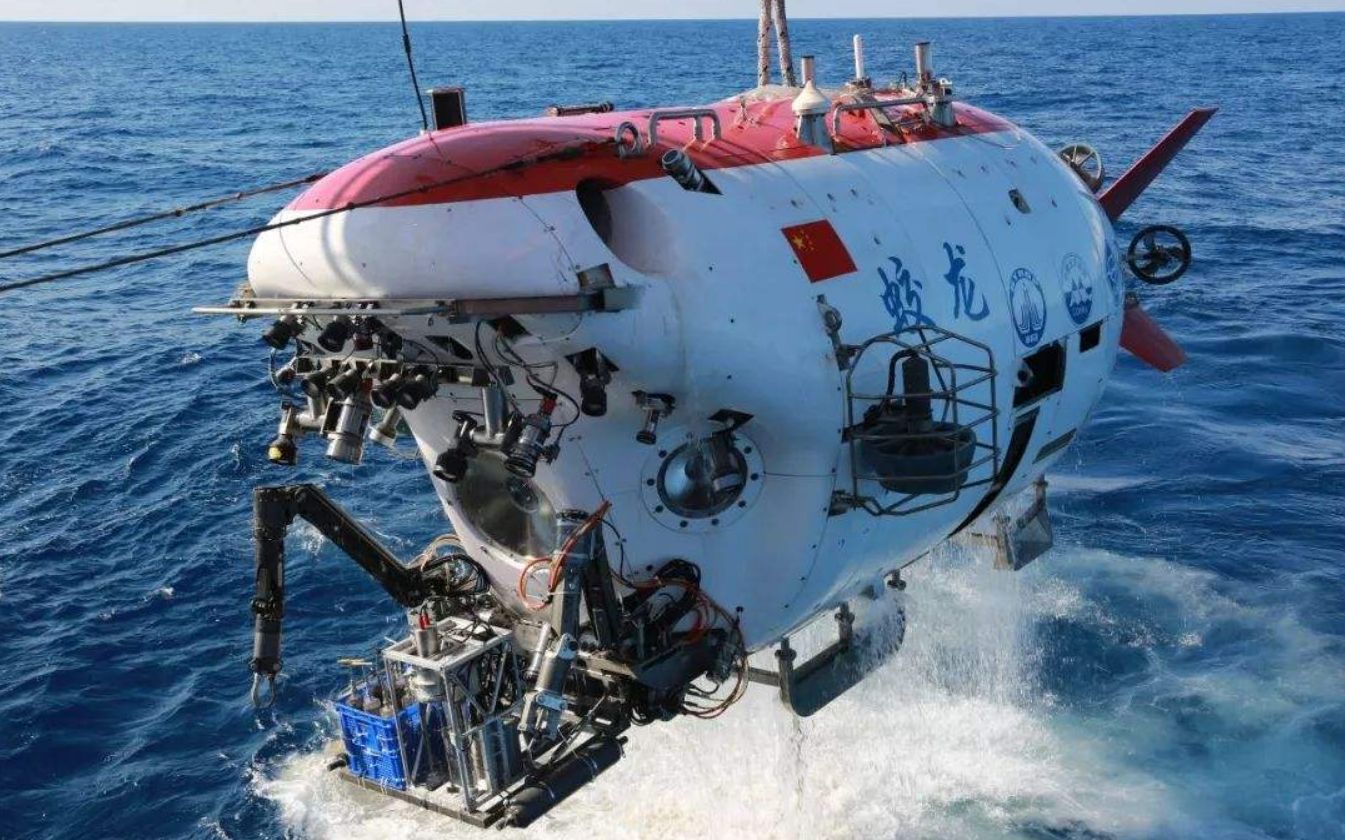中国深海载人潜水器，探索未知的深海世界，中国深海载人潜水器，深海探索之旅的先锋