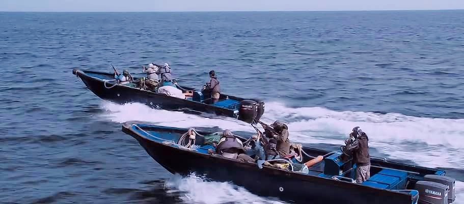 中国海军与海盗交战真实视频，揭示英勇无畏的海洋卫士形象，中国海军勇战海盗实录，海洋卫士的英勇形象揭示